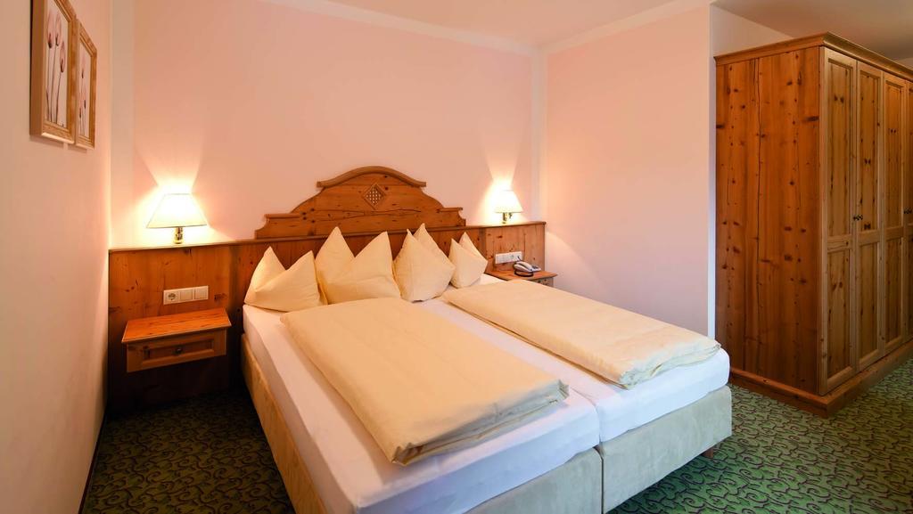 Hotel Eberl Finkenberg Zewnętrze zdjęcie